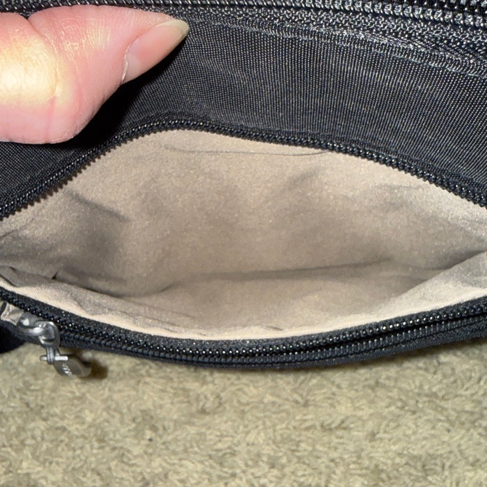 Baggallini Black Crossbody Bag - Picture 7 of 15